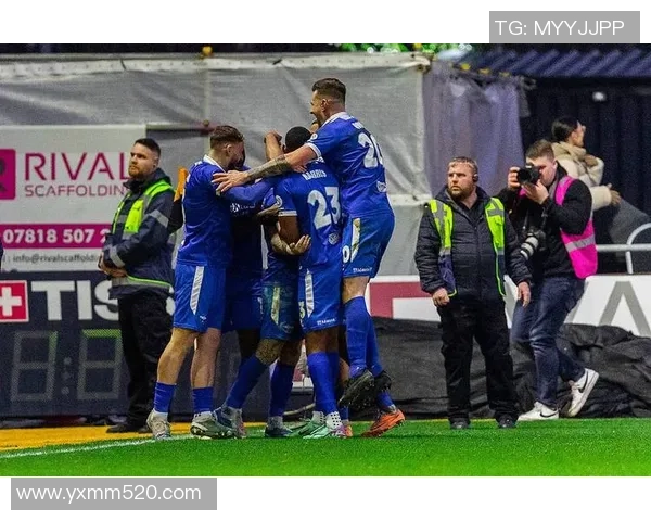 柏林赫塔与不莱梅精彩对决回顾分析及比赛亮点总结 柏林赫塔与不莱梅精彩对决回顾分析及比赛亮点总结